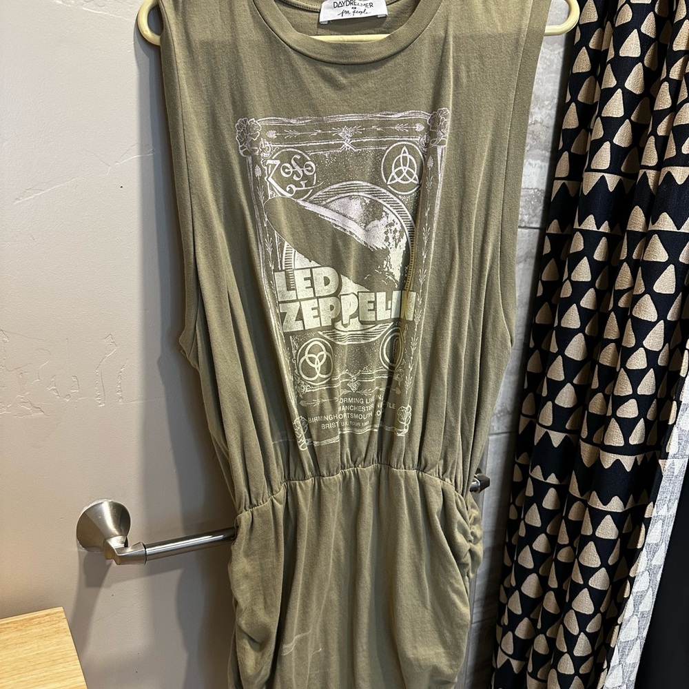 Free People Olive Graphic Tee - Picture 5 of 6
